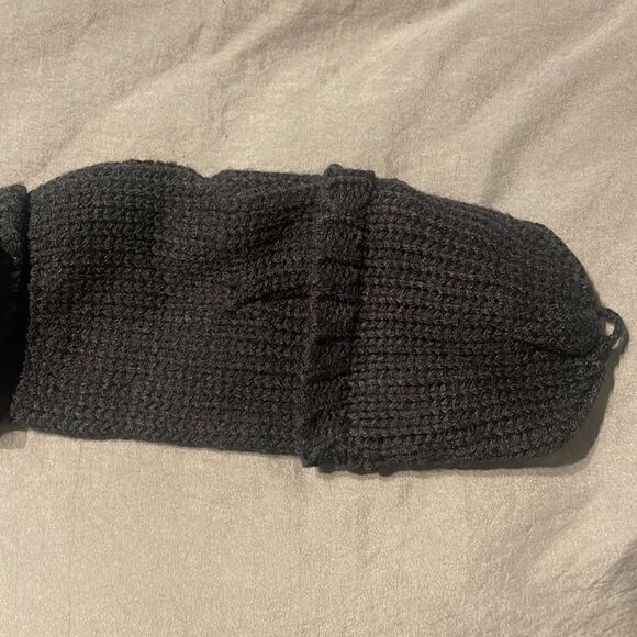 Fingerless gloves and headband - Picture 8 of 11
